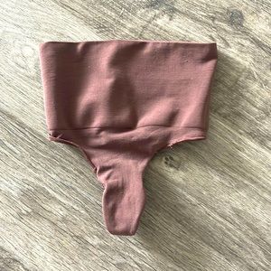 SKIMS core control thong